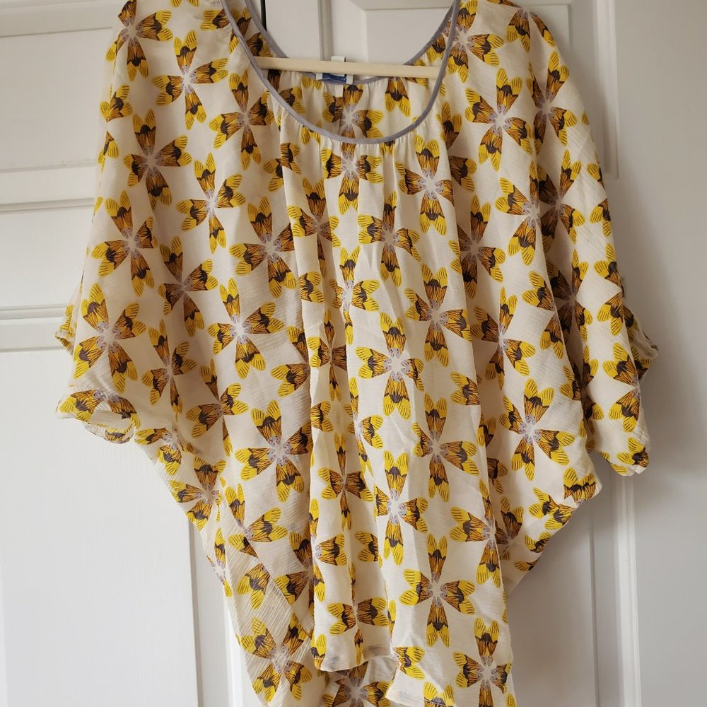Odille Anthropologie Moth Print Winged Symmetry Blouse Sz M